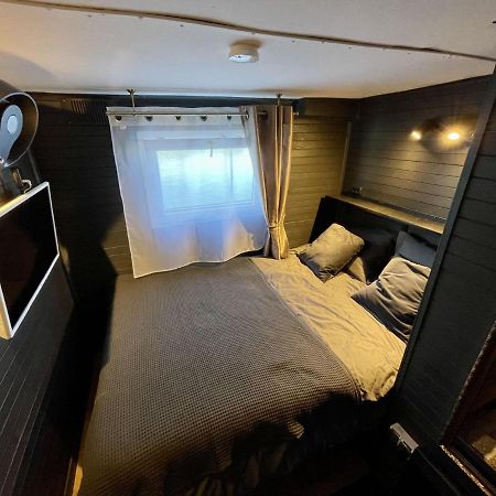Modernus Kambarys Barzoje Ant Nemuno Hotel Каунас Екстериор снимка